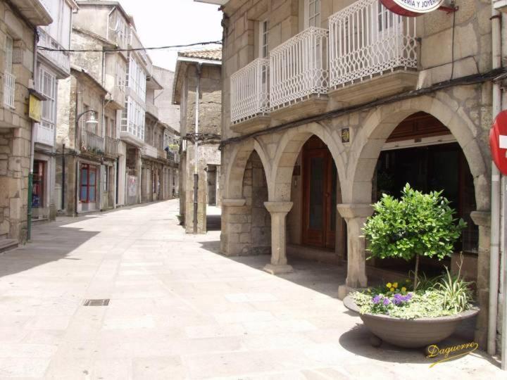 Apartamento Carrera Apartment Caldas De Reis Luaran gambar