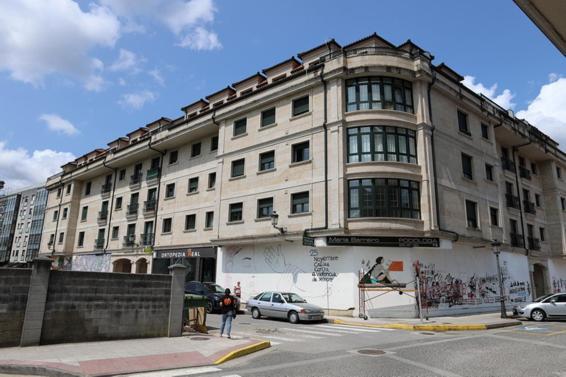 Apartamento Carrera Apartment Caldas De Reis Luaran gambar