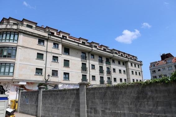 Apartamento Carrera Apartment Caldas De Reis Luaran gambar